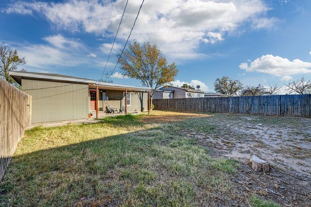 1304 Stanford, Big Spring, TX 79720