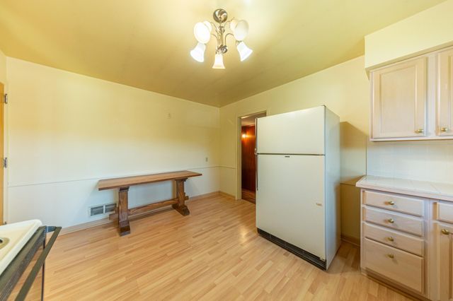 223 Central Avenue N, Wayzata, MN 55391