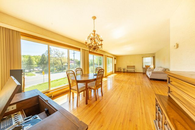 223 Central Avenue N, Wayzata, MN 55391
