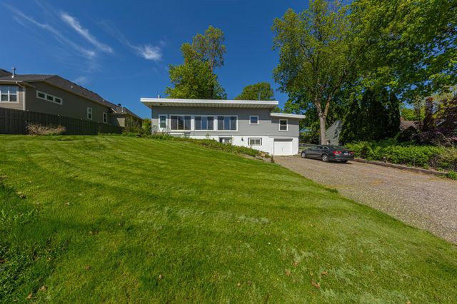 223 Central Avenue N, Wayzata, MN 55391