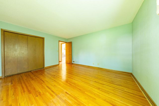 223 Central Avenue N, Wayzata, MN 55391