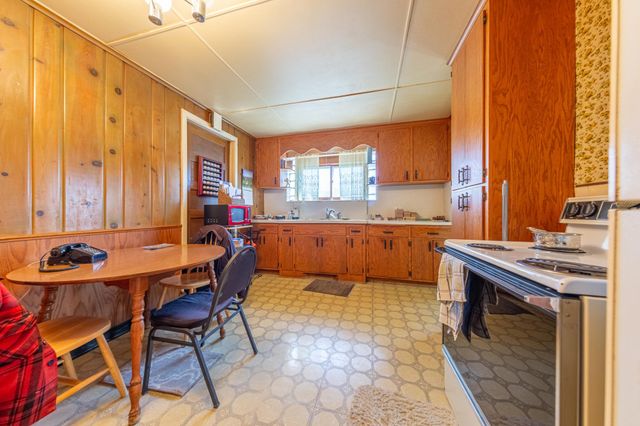 223 Central Avenue N, Wayzata, MN 55391