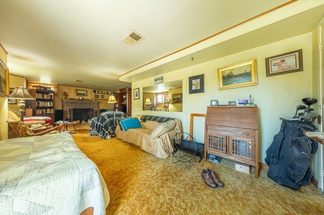 223 Central Avenue N, Wayzata, MN 55391