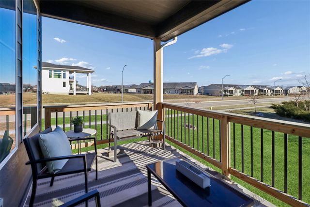 302 S 91st Street, West Des Moines, IA 50266