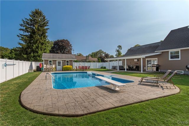 411 Linda View Lane, Utica, NY 13502