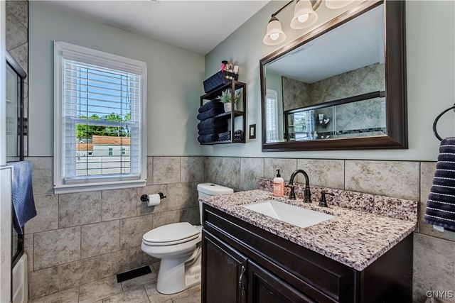 411 Linda View Lane, Utica, NY 13502