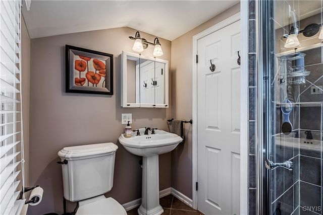 411 Linda View Lane, Utica, NY 13502