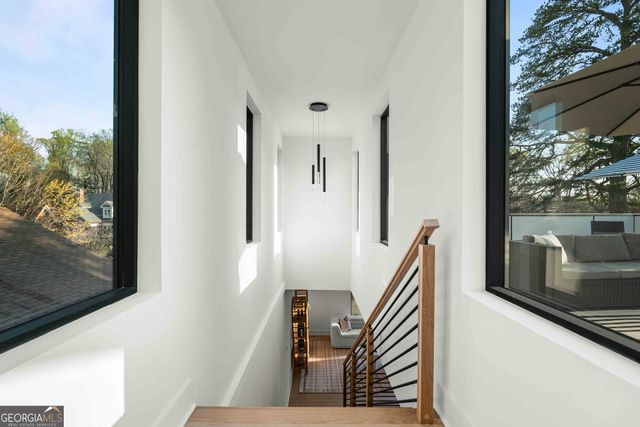 864 Amsterdam Avenue NE, Atlanta, GA 30306