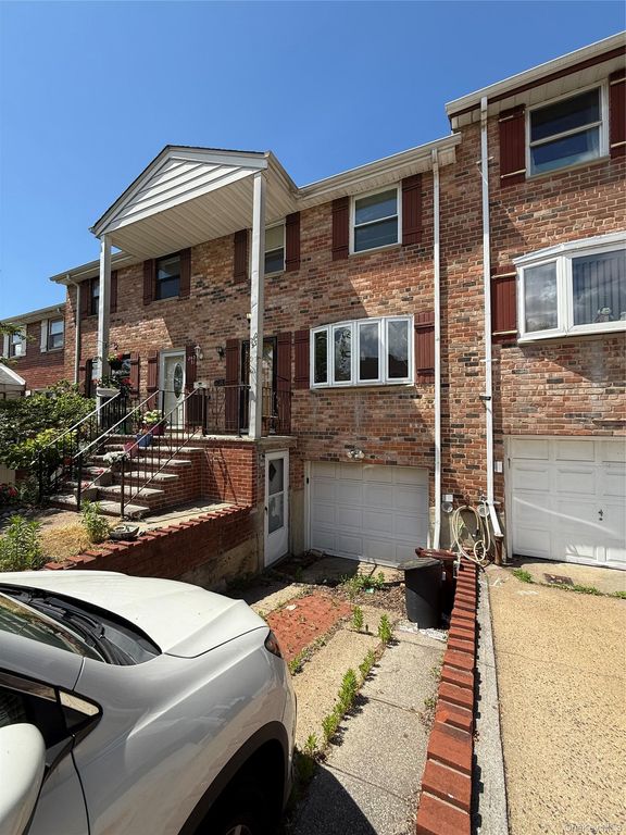 240-53 66th Avenue, Little Neck, NY 11362 — photo 2