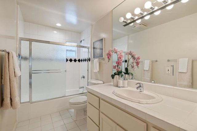 902 San Marcos Circle, Mountain View, CA 94043