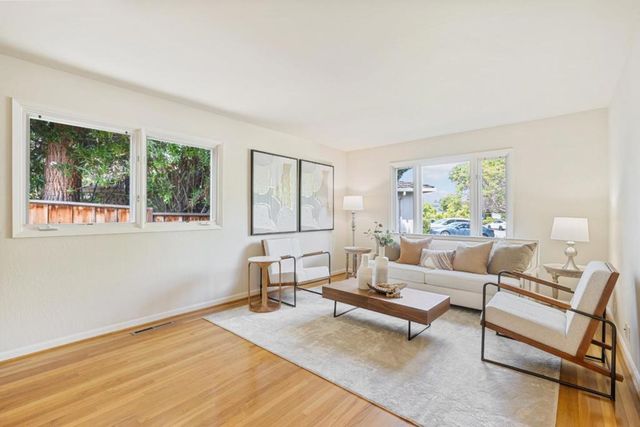 902 San Marcos Circle, Mountain View, CA 94043