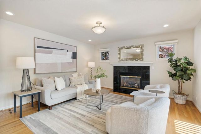 902 San Marcos Circle, Mountain View, CA 94043