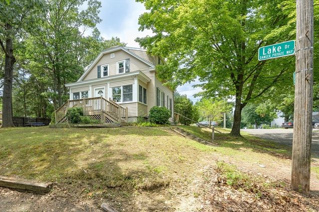 180 Lake Dr, Springfield, MA 01151