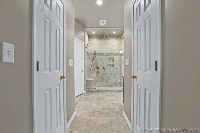 107 S Yellowood Avenue, Broken Arrow, OK 74012