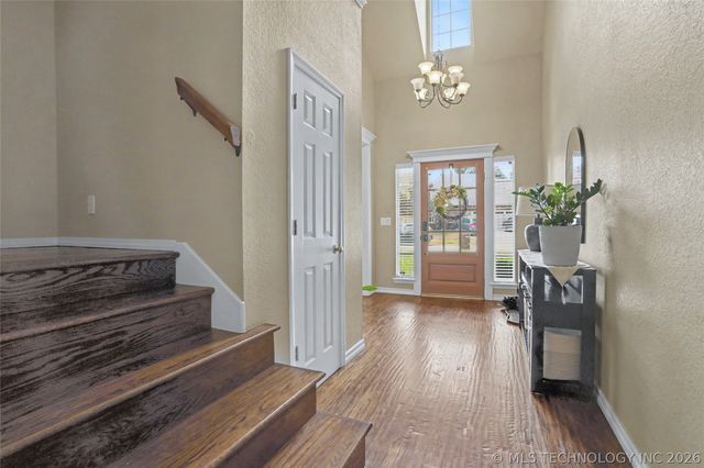 107 S Yellowood Avenue, Broken Arrow, OK 74012