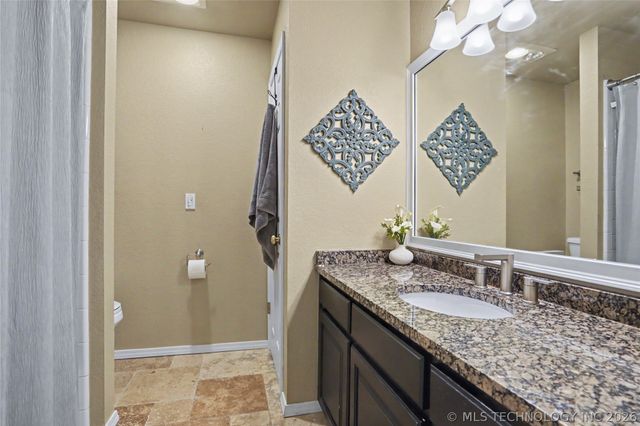 107 S Yellowood Avenue, Broken Arrow, OK 74012