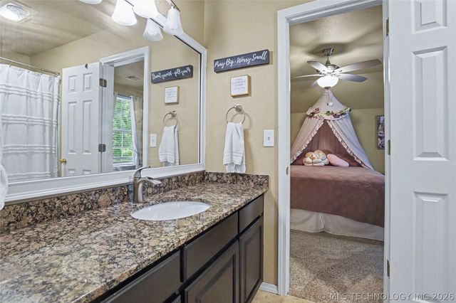 107 S Yellowood Avenue, Broken Arrow, OK 74012