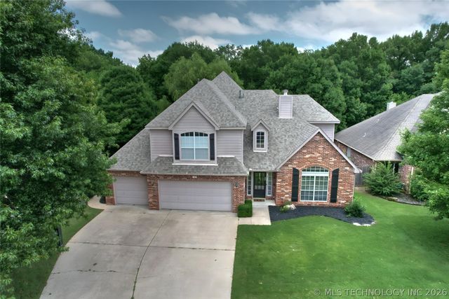 107 S Yellowood Avenue, Broken Arrow, OK 74012