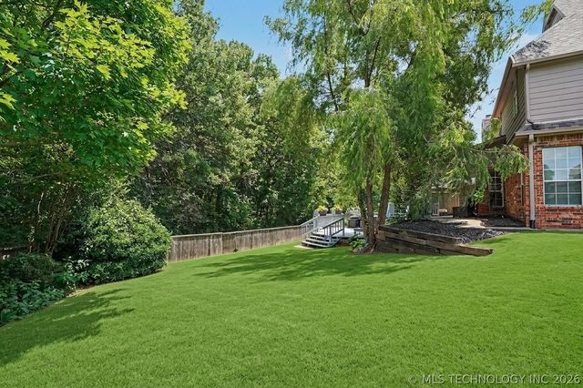 107 S Yellowood Avenue, Broken Arrow, OK 74012