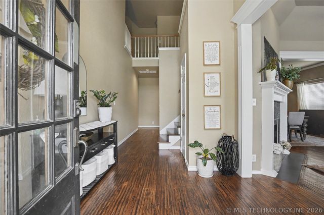 107 S Yellowood Avenue, Broken Arrow, OK 74012