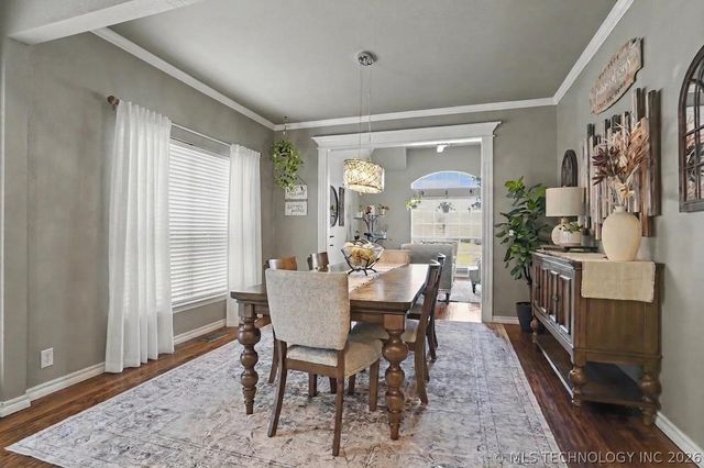 107 S Yellowood Avenue, Broken Arrow, OK 74012