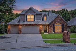 107 S Yellowood Avenue, Broken Arrow, OK 74012
