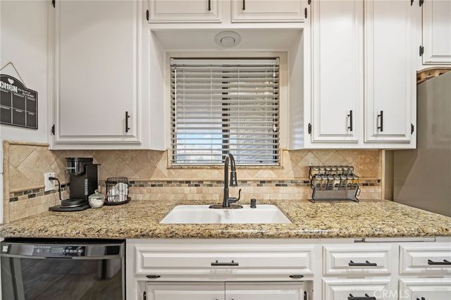 7800 Carol Sue Court, Bakersfield, CA 93308