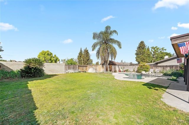 7800 Carol Sue Court, Bakersfield, CA 93308