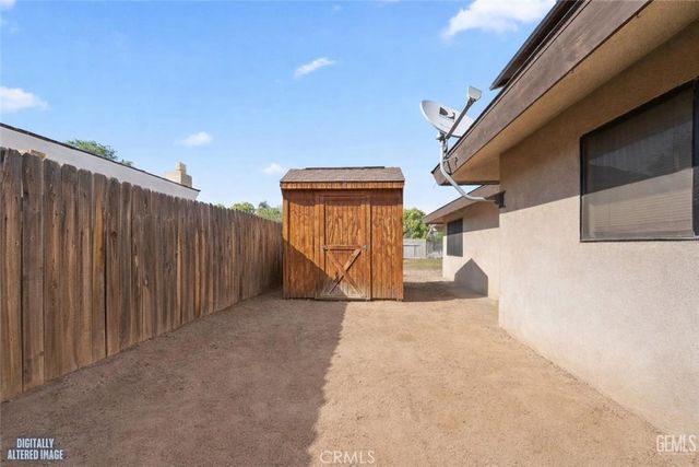 7800 Carol Sue Court, Bakersfield, CA 93308