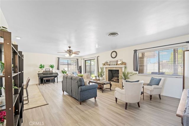 7800 Carol Sue Court, Bakersfield, CA 93308