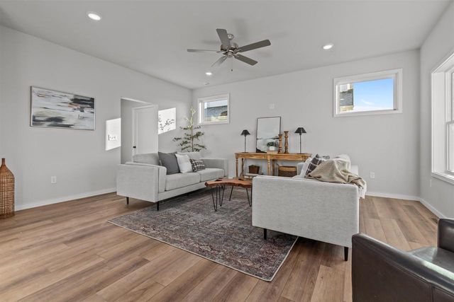 3731 E GLADIOLUS PLACE, Appleton, WI 54913