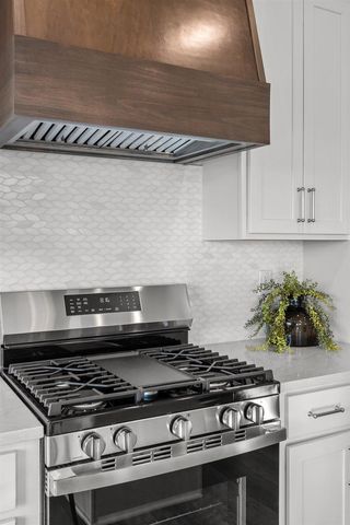 3731 E GLADIOLUS PLACE, Appleton, WI 54913