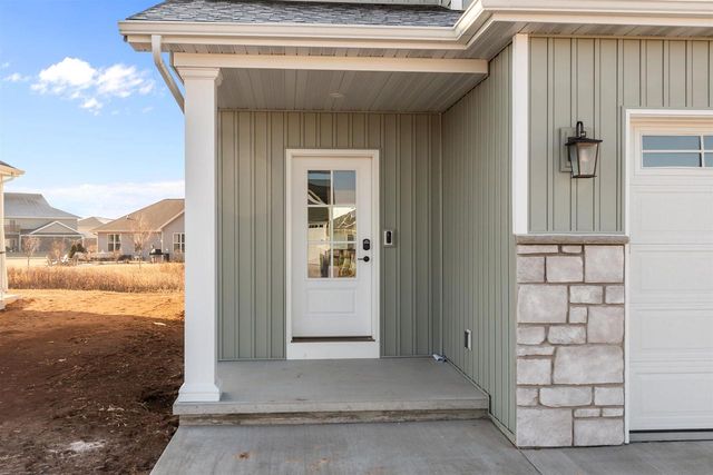 3731 E GLADIOLUS PLACE, Appleton, WI 54913