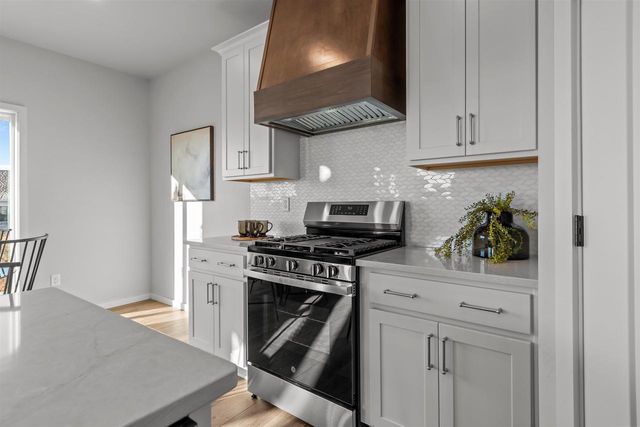 3731 E GLADIOLUS PLACE, Appleton, WI 54913