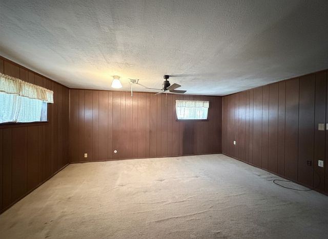 411 E Avenue G, Midlothian, TX 76065