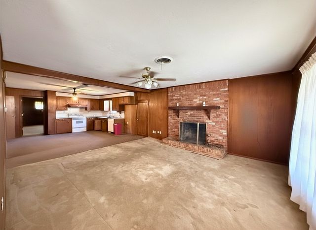 411 E Avenue G, Midlothian, TX 76065