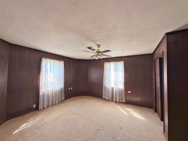 411 E Avenue G, Midlothian, TX 76065