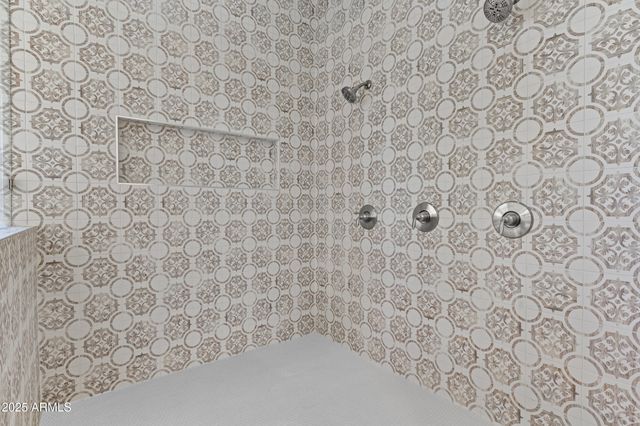 2617 W DESERT HILLS Drive, Phoenix, AZ 85086