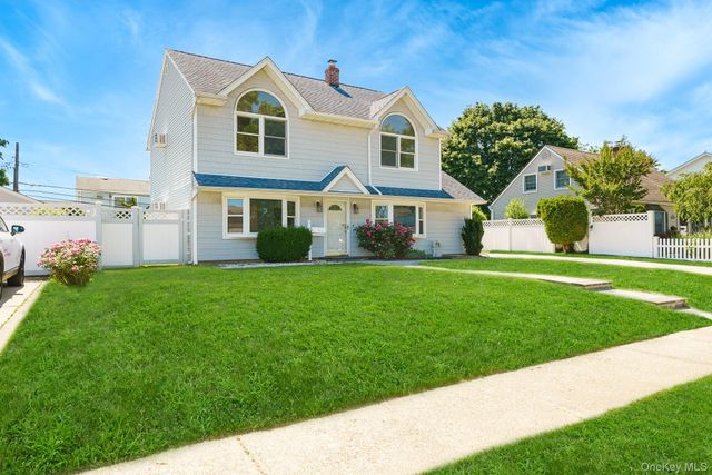 130 Coach Lane, Levittown, NY 11756