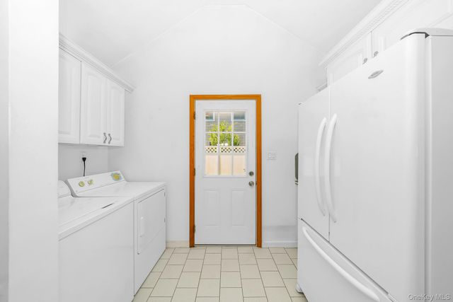 130 Coach Lane, Levittown, NY 11756