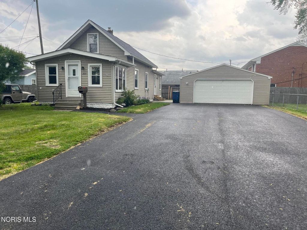 2519 Lima Avenue, Toledo, OH 43613