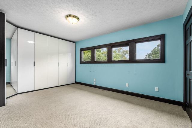 122 W North Broadway Street, Columbus, OH 43214