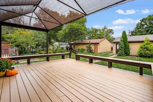 122 W North Broadway Street, Columbus, OH 43214