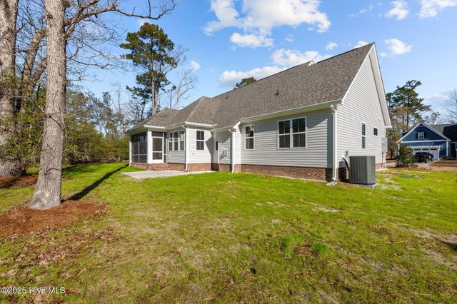 2426 Starling Lane, New Bern, NC 28562