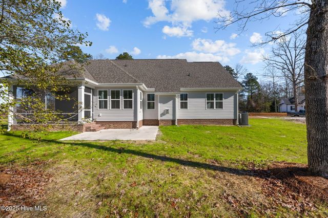 2426 Starling Lane, New Bern, NC 28562