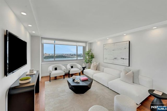 1600 Parker Avenue 15C, Fort Lee, NJ 07024