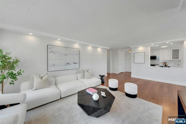 1600 Parker Avenue 15C, Fort Lee, NJ 07024