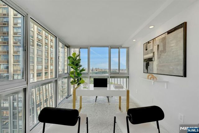 1600 Parker Avenue 15C, Fort Lee, NJ 07024