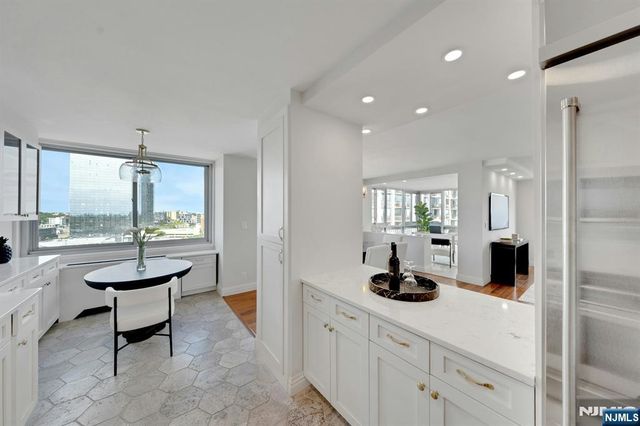 1600 Parker Avenue 15C, Fort Lee, NJ 07024