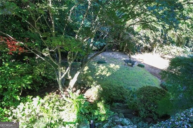 2264 Lenox Ridge Court NE, Brookhaven, GA 30319